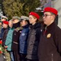 Na zdjęciu osoby należące do Związku Harcerstwa Polskiego.