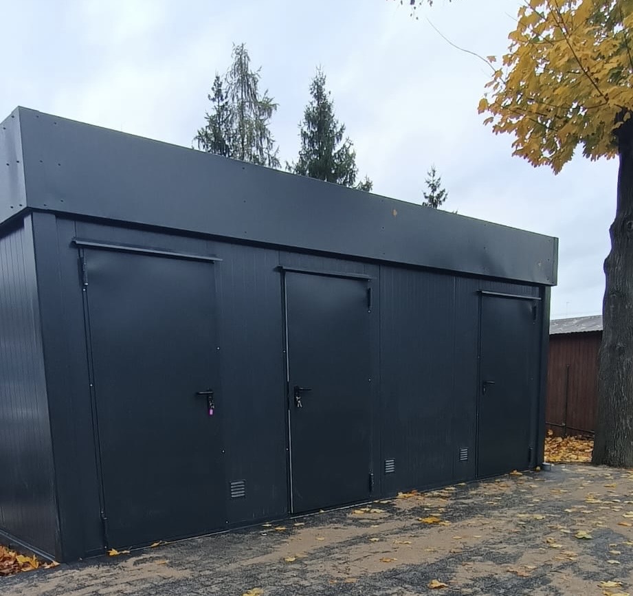 Na zdjęci nowy kontener w Solcu.